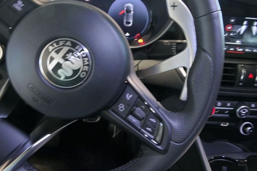 Alfa Romeo Giulia 2.0 T 280cv Veloce AT8 Q4 - Bild 24