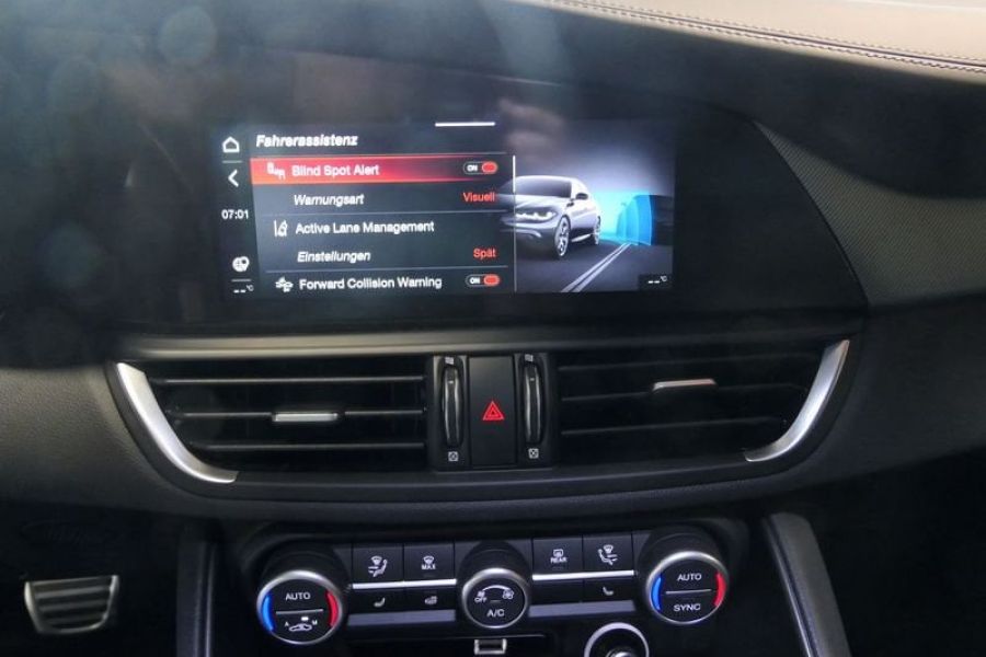 Alfa Romeo Giulia 2.0 T 280cv Veloce AT8 Q4 - Bild 16