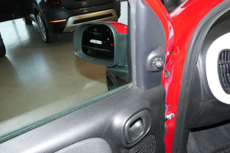 FIAT Panda 1.0 FireFly 70cv S&S Hybrid Pandina - Bild 9
