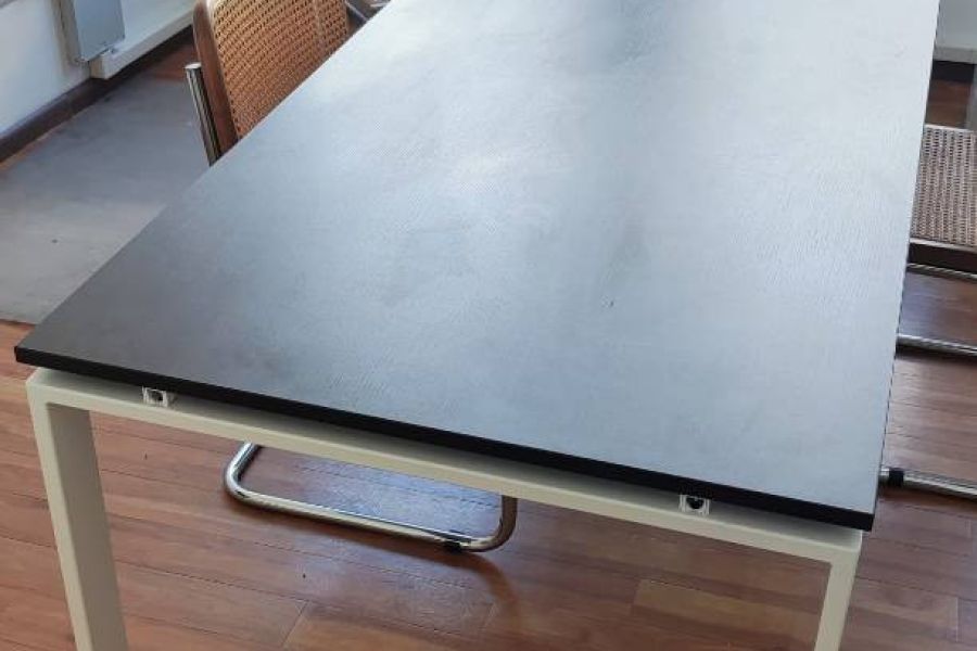 Schreibtisch mit Schrank - Bild 3