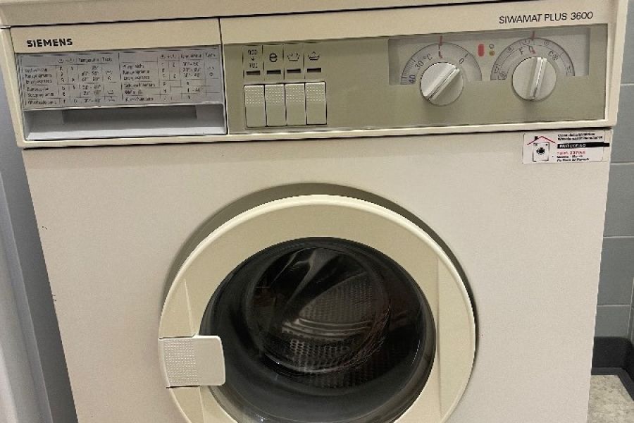 Treue Waschmaschine abzugeben - Bild 1