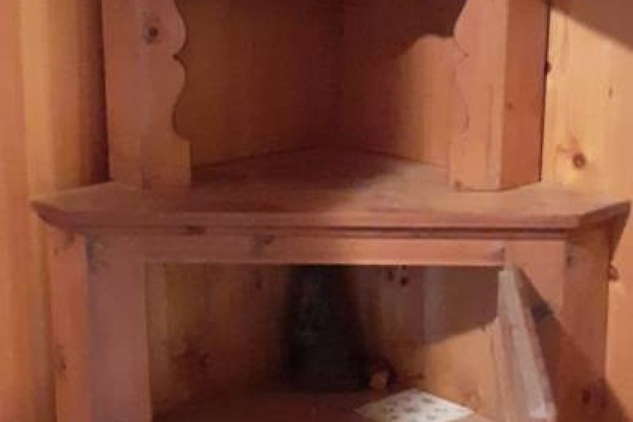 Alter Eckschrank - Bild 2