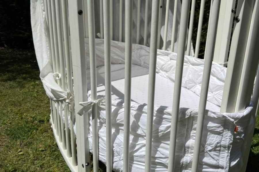 Stokke Sleepi Baby & Kinderbett in Weiß – Komplettset in gutem Zustand - Bild 3