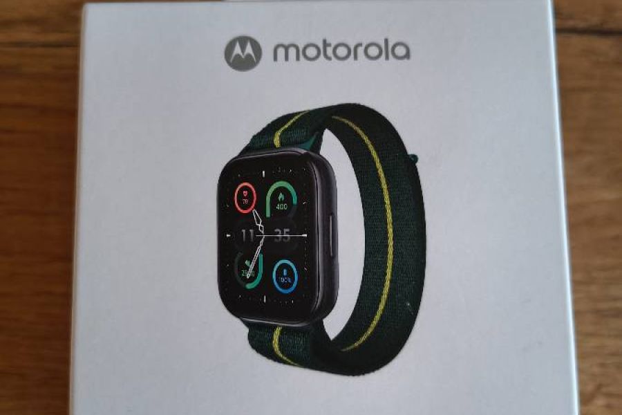 Motorola Moto Watch Fit – Neu & ungeöffnet – Trekking Green - Bild 1